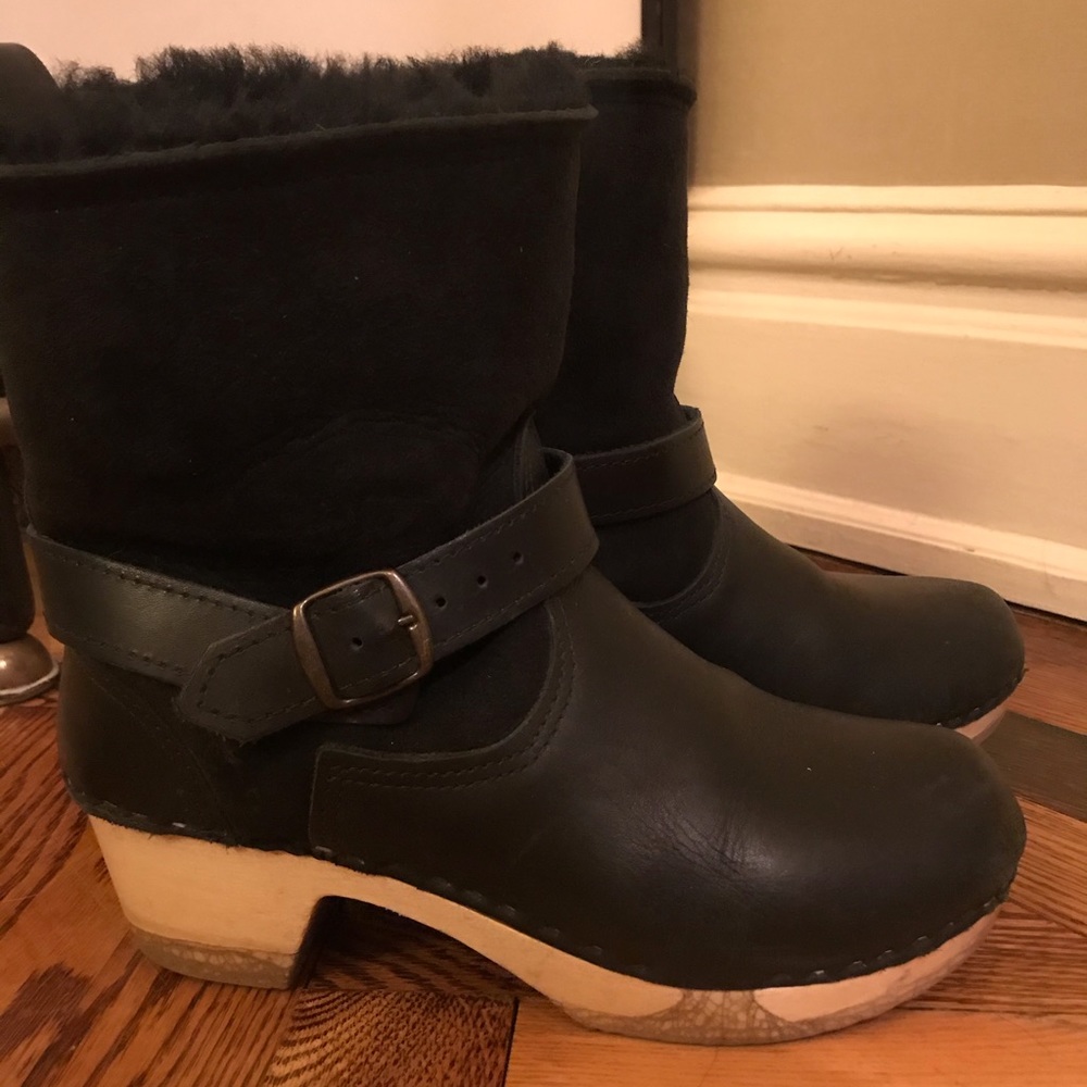 SVEN Clog Boots, Black with Harness and Small Heel